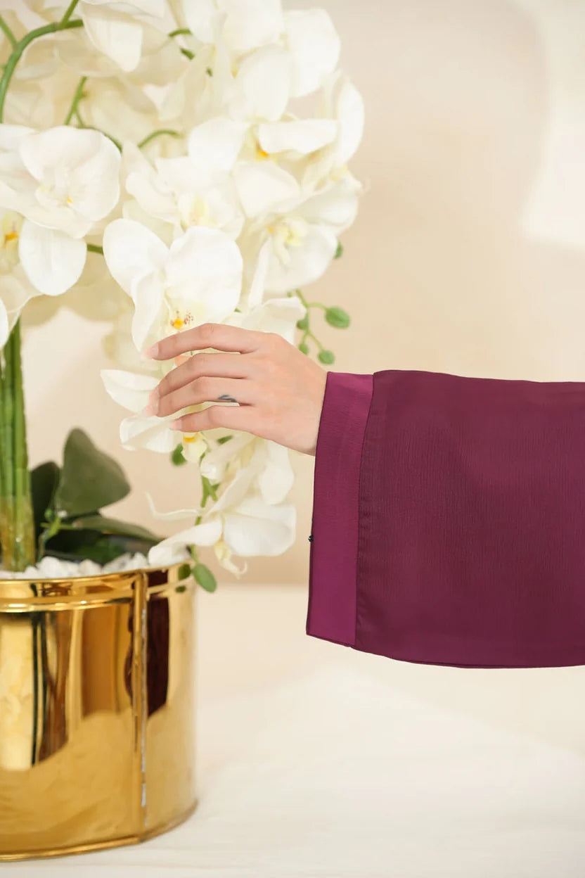 Nida Fabric Pocket Abaya for Women – Maroon